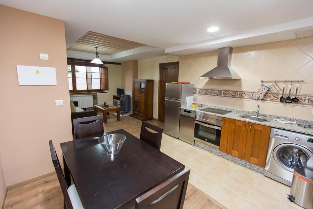 Apartamentos Casa Mateo Navia Eksteriør billede
